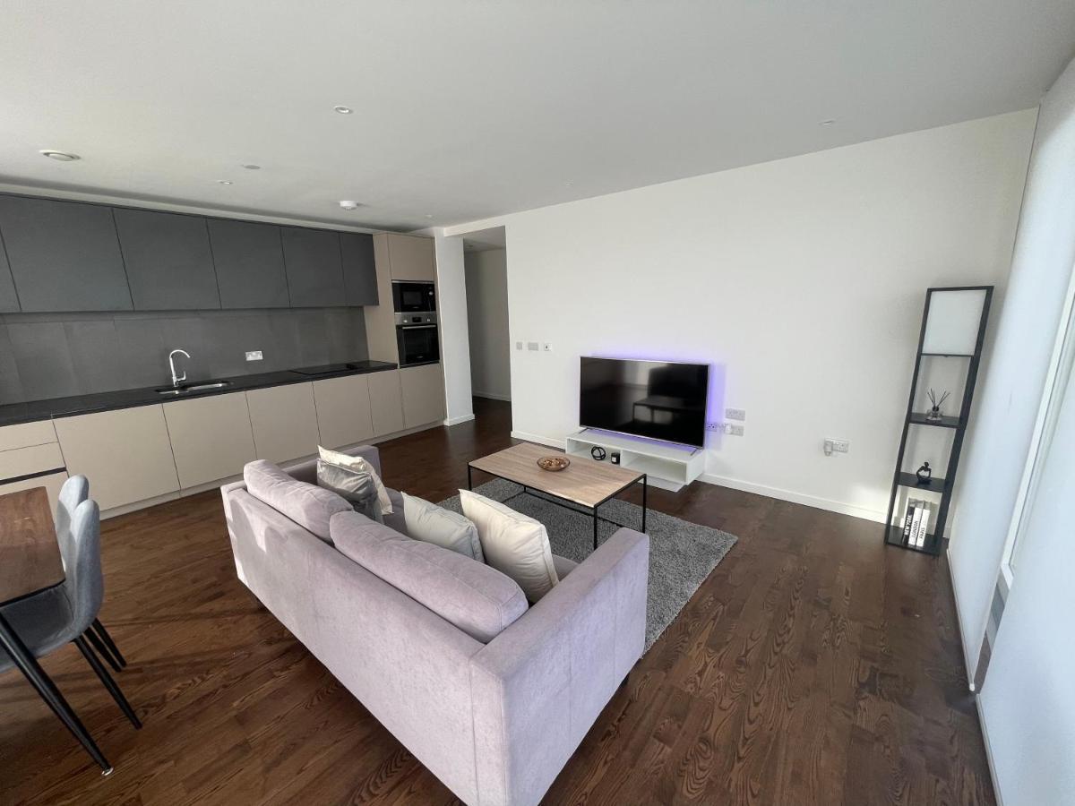 Immaculate 2Bed Apartment In London- City Views 외부 사진